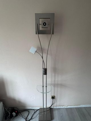 Lámpara de Pie Diseño Moderno