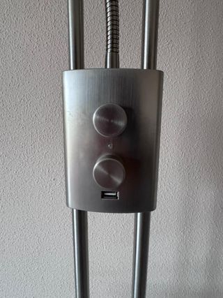 Lámpara de Pie Diseño Moderno