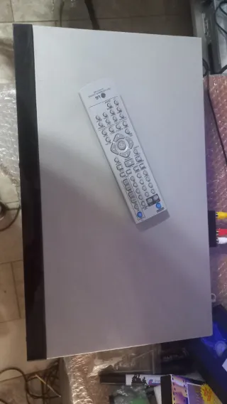 LG V190 Videoregistratore VHS Lettore DVD