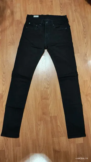 Pantalón Levi's 519 Slim Negro W31