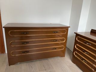 Cómoda, Mesitas de Noche y espejo a Juego