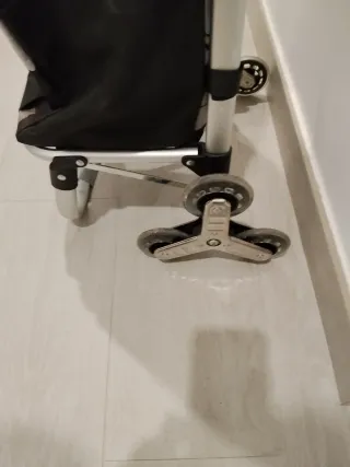 CARRITO DE COMPRA DE ALUMINIO  SUBE ESCALERAS
