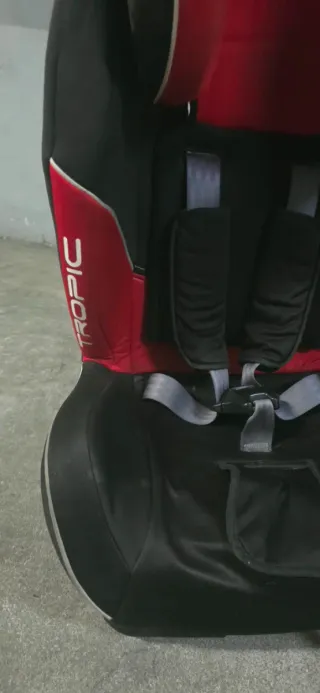 Silla de coche Nurse roja y negra