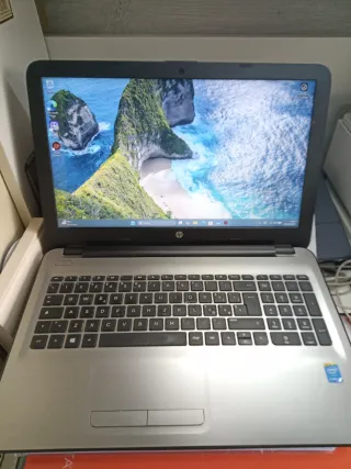 HP G5 Notebook 11 + Win 11 + 12GB RAM + SSD