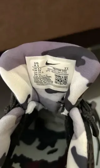 Nike Air Max 95 Talla 41 Negro Amarillo