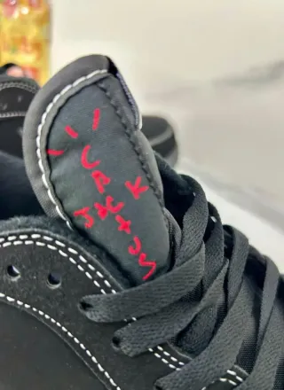 Travis Scott x Air Jordan 1 Black Phantom Talla 43