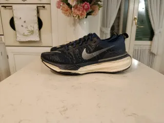 Nike Invincible Run 3 Scarpe da Corsa Blu