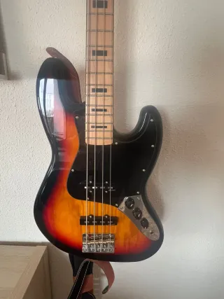 Bajo eléctrico y amplificador