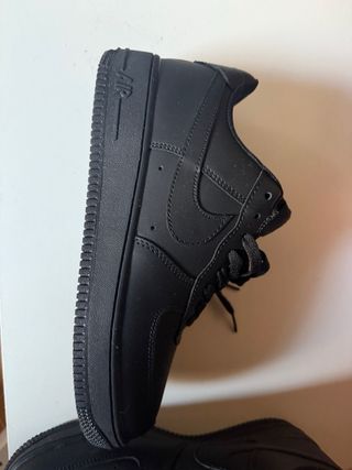 Nike Air Force 1 'Triple Black'