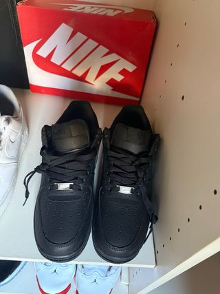 Nike Air Force 1 'Triple Black'