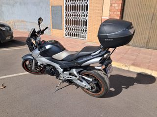 Suzuki GSR 600 2007 interesados llamar 667682704