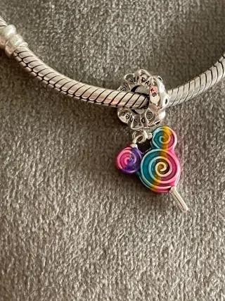 Charm Piruleta Mickey Disney