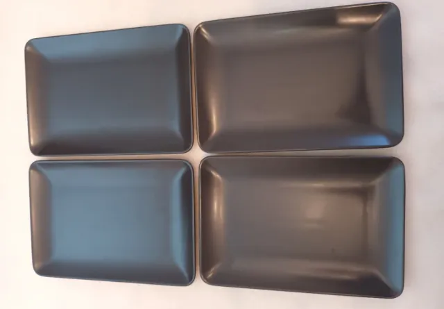 Platos Rectangulares Grises