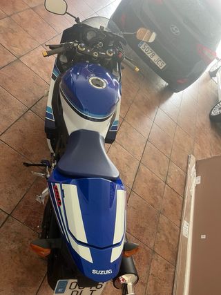 Suzuki GSX R 750 20 Aniversario