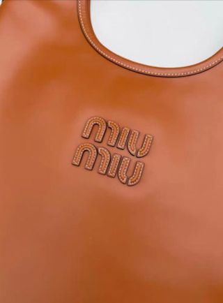 Bolso Tote Miu Miu Ivy Marrón