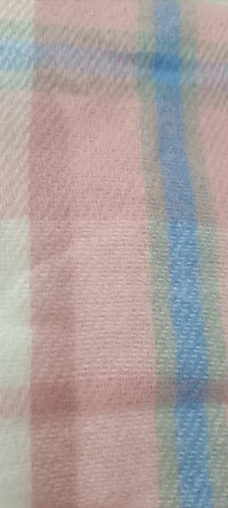 Bufanda a cuadros rosa, blanco y azul, Nueva 4€!!