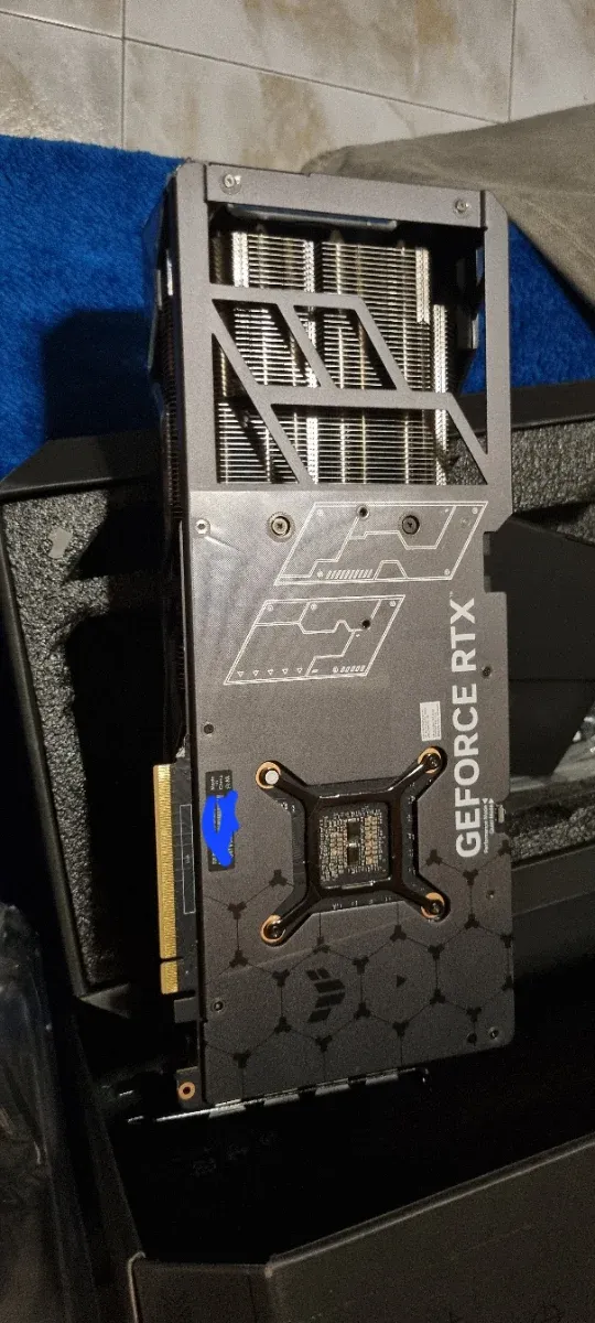 Asus TUF Gaming RTX 4080 SUPER (roto) afbeelding 6