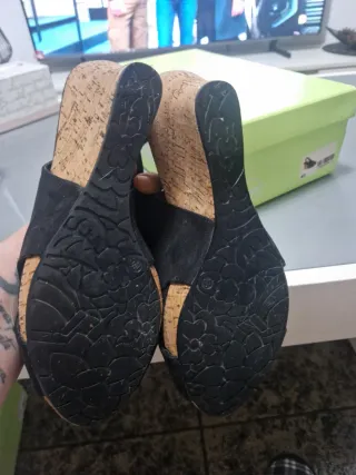 Cuñas negras talla 43