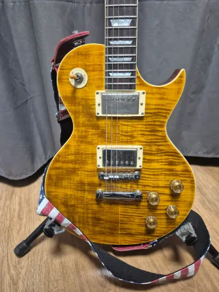 Guitarra Eléctrica Vintage AFD100