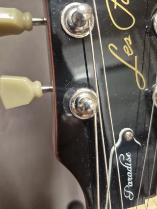 Guitarra Eléctrica Vintage AFD100