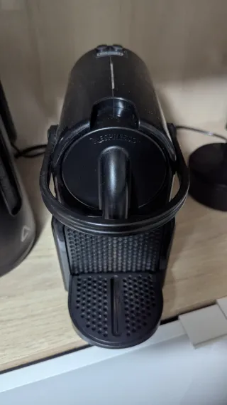 Cafetera Nespresso DeLonghi