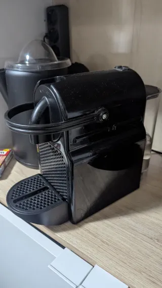 Cafetera Nespresso DeLonghi
