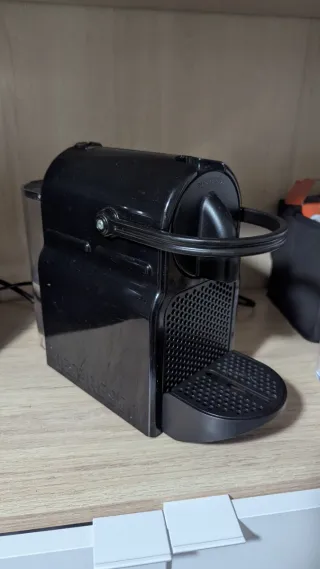 Cafetera Nespresso DeLonghi