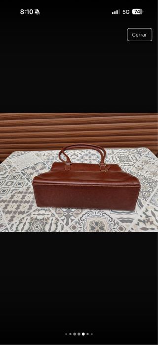 Bolso de piel marrón