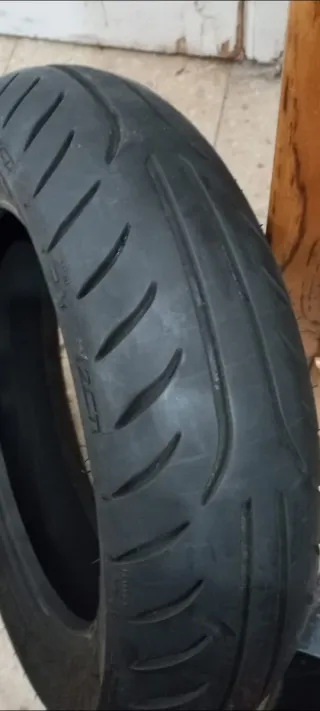 Rueda trasera 130/70 r12 Michelin