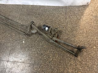 Motor limpiaparabrisas delantero