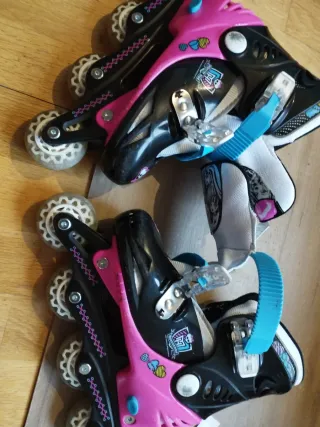 Patines Monster High niña Talla M + Protecciones
