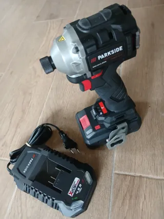 Atornilladora Parkside Impacto 20V