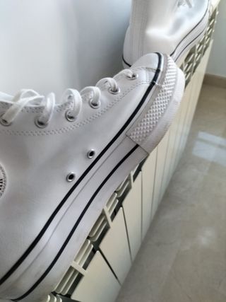 CHUCK TAYLOR ALL STAR