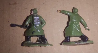 Soldatini di plastica e carro armato militare