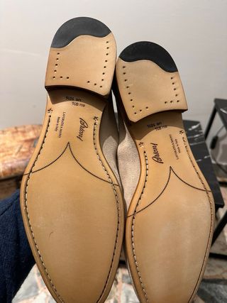 Scarpe Brioni scamosciate beige