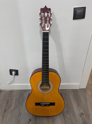 Guitarra Clásica Pequeña