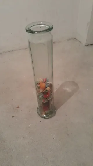 Jarrón de cristal conchas