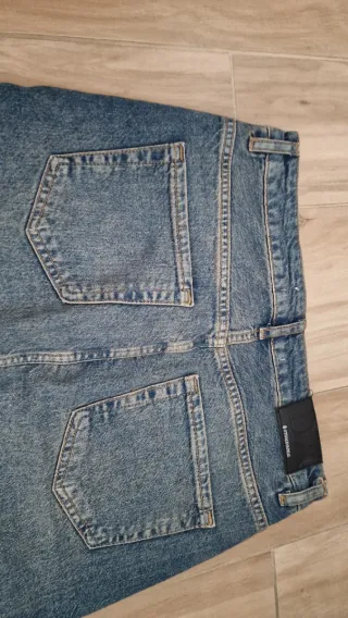 Falda vaquera larga con abertura