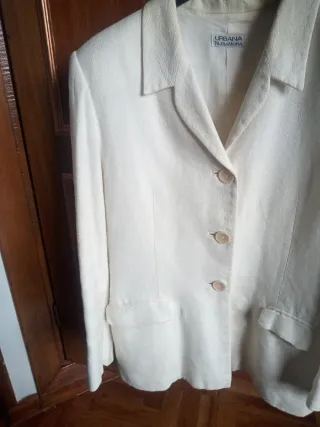 Chaqueta Urbana Beige Elegante