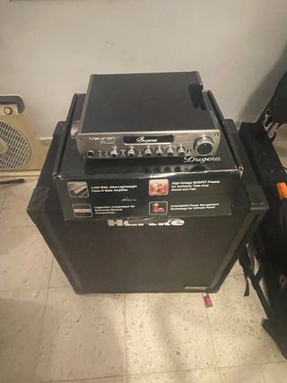 Cabezal bugera Veyron y Pantalla Bajo hartke 15”
