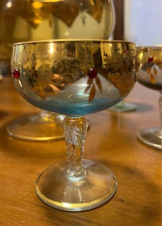 Set bicchieri Murano dorati con pietre rosse