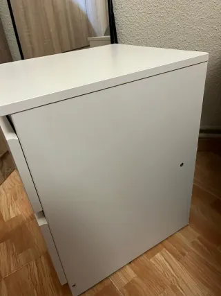 Mesilla de noche ikea