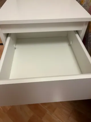 Mesilla de noche ikea