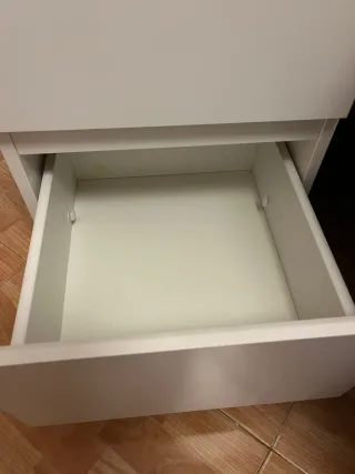 Mesilla de noche ikea