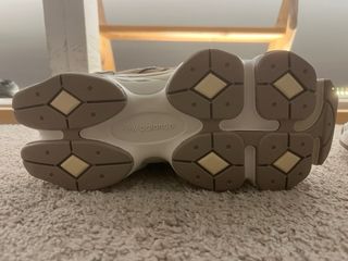 New Balance 9060 Beige/Marrón