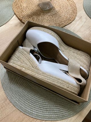 Alpargatas cuña esparto blancas piel talla 39