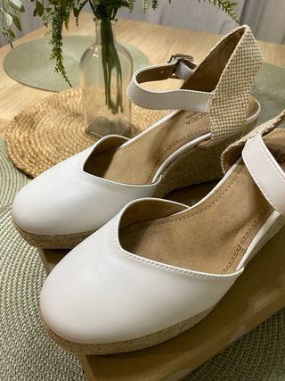 Alpargatas cuña esparto blancas piel talla 39