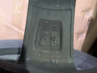 Llantas 17" con Pirelli