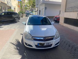 Opel Astra 2010