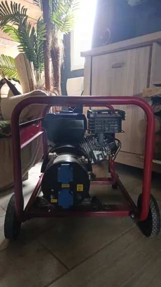 Generador Powermate EM2800 AVR